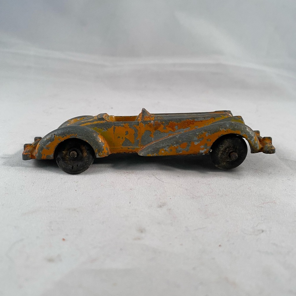 VINTAGE ORIGINAL DIECAST MANOIL TOY CAR #708 CONVERTIBLE